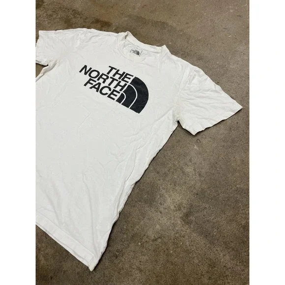 The North Face T-Shirt Mens Medium White Short Sleeve Logo Graphic Outdoor Tee - Picture 3 of 16